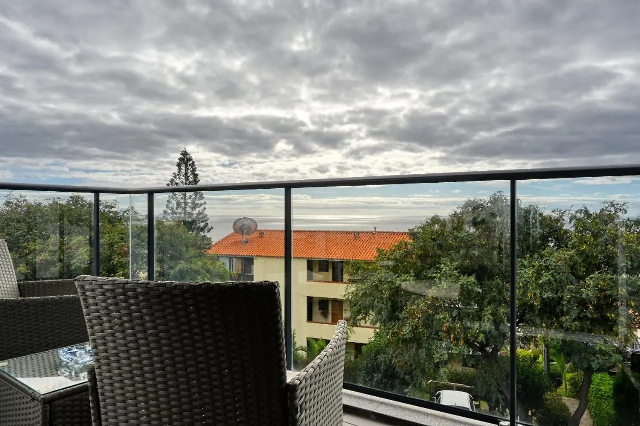 Apartamento Tamariz Sea View, A Home In Madeira Caniço Portugal